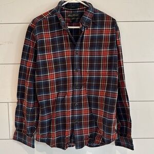 Eddie Bauer Men’s Plaid Button Up Shirt Size Medium